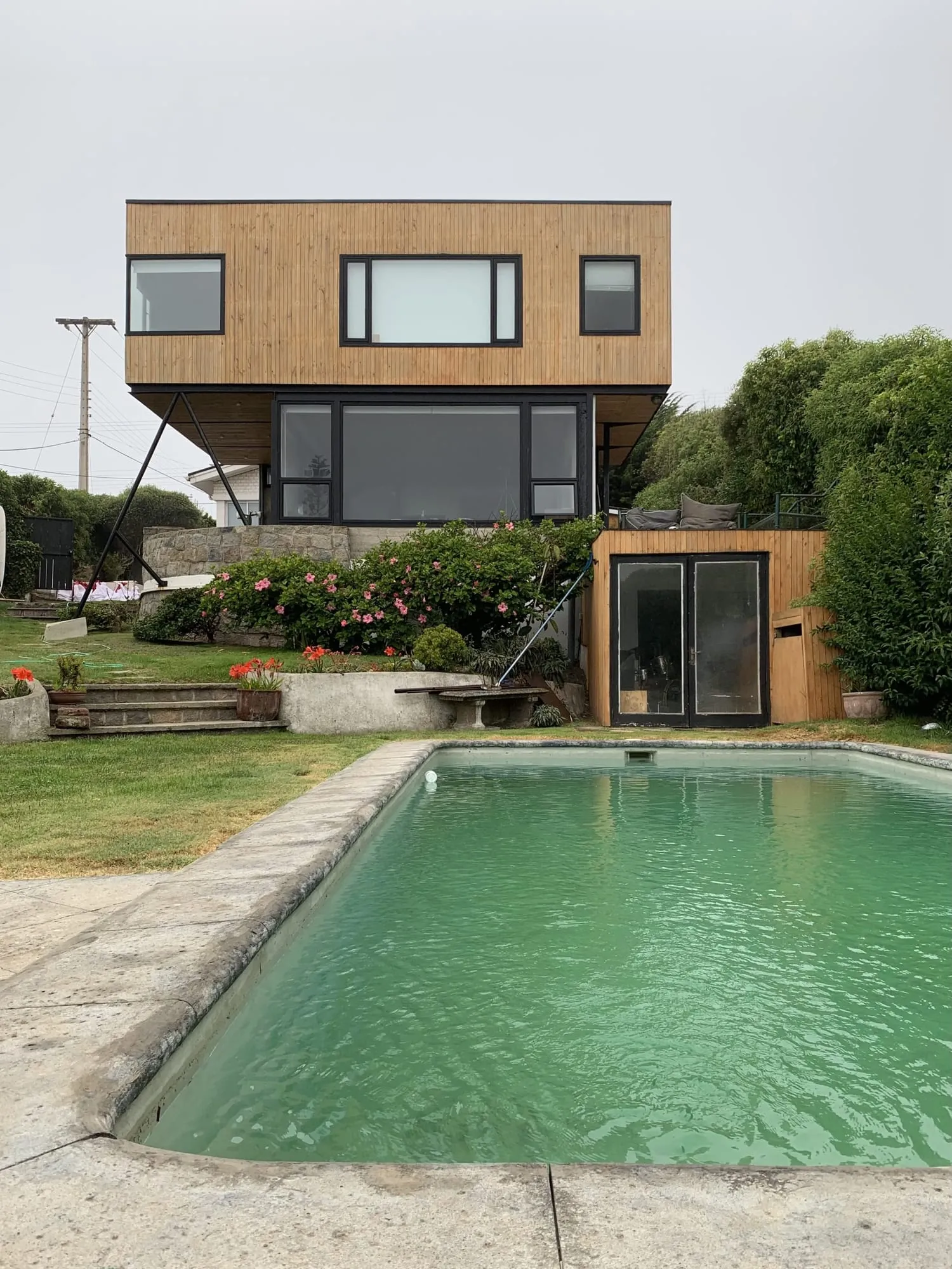 Casa con piscina construida por San Innova en el sector Marbella