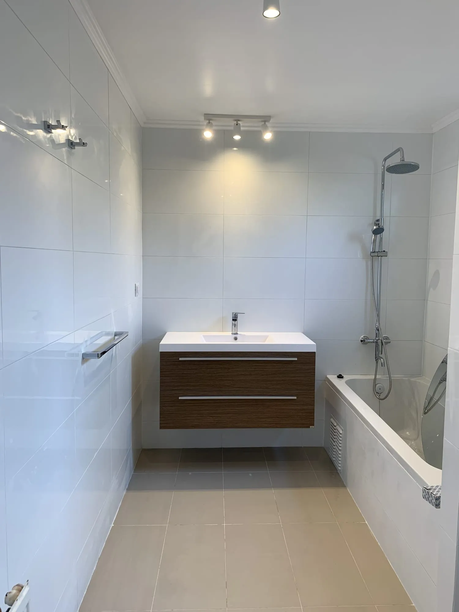 Remodelación de baño, Litoral Central
